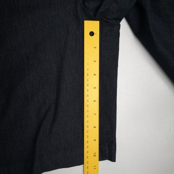 Talbots Ladies Straight Fit Dark Denim Zipper & 2 Clasp Closure Shorts - Picture 11 of 11